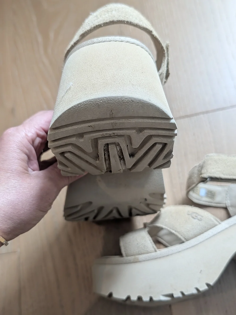 UGG Women’s Tan Suede Platform Sandals - Picture 3 of 13